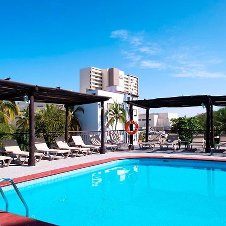 Отель Costa Club Punta Arena - Desayuno Buffet Incluido Пуэрто-Вальярта Экстерьер фото